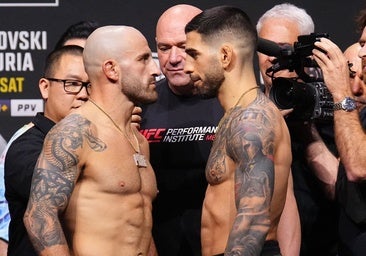 Ilia Topuria y Volkanovski, duelo en las esquinas en el debut de Aleksandre Topuria en la UFC