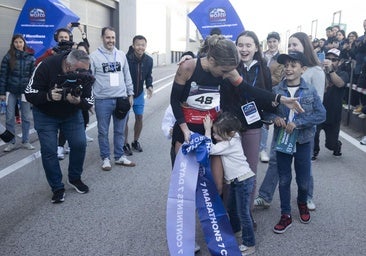 Verdeliss celebra la victoria con sus hijos