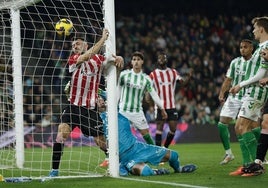 Las dos áreas, un quebradero de cabeza para el Betis