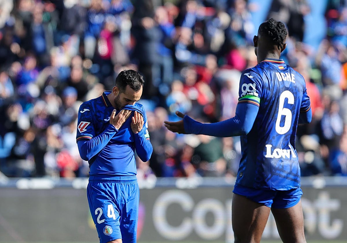 Juanmi se lamenta de una ocasión fallada en el Coliseum el pasado sábado en el duelo ante los sevillistas