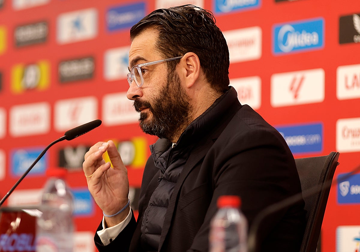 Víctor Orta durante la presentación de Vargas