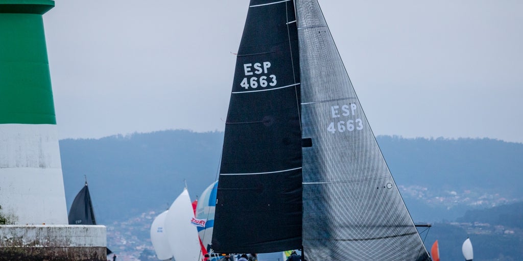 El viento, protagonista en el segundo asalto de la Interclubes de Pontevedra