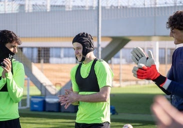 Félix Garreta vuelve a entrenarse con el Betis Deportivo