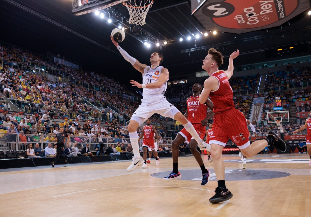 Hezonja anota ante Steinbergs