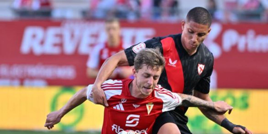 El Sevilla Atlético vence al Real Murcia (0-2) y pasa en la tabla al ...