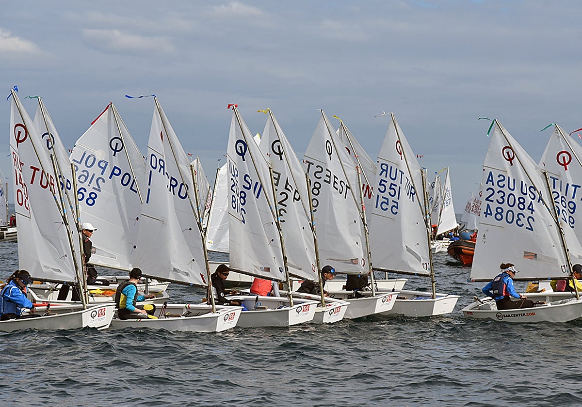 El italiano Jesper Karlsen gana el Palamós Optimist Trophy y España la Nations Cup