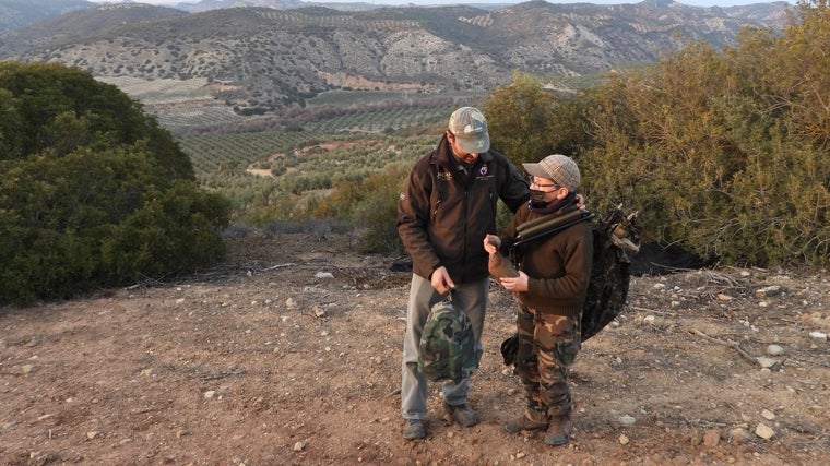 Imagen de un grupo de cazadores de la Federación Andaluza de Caza