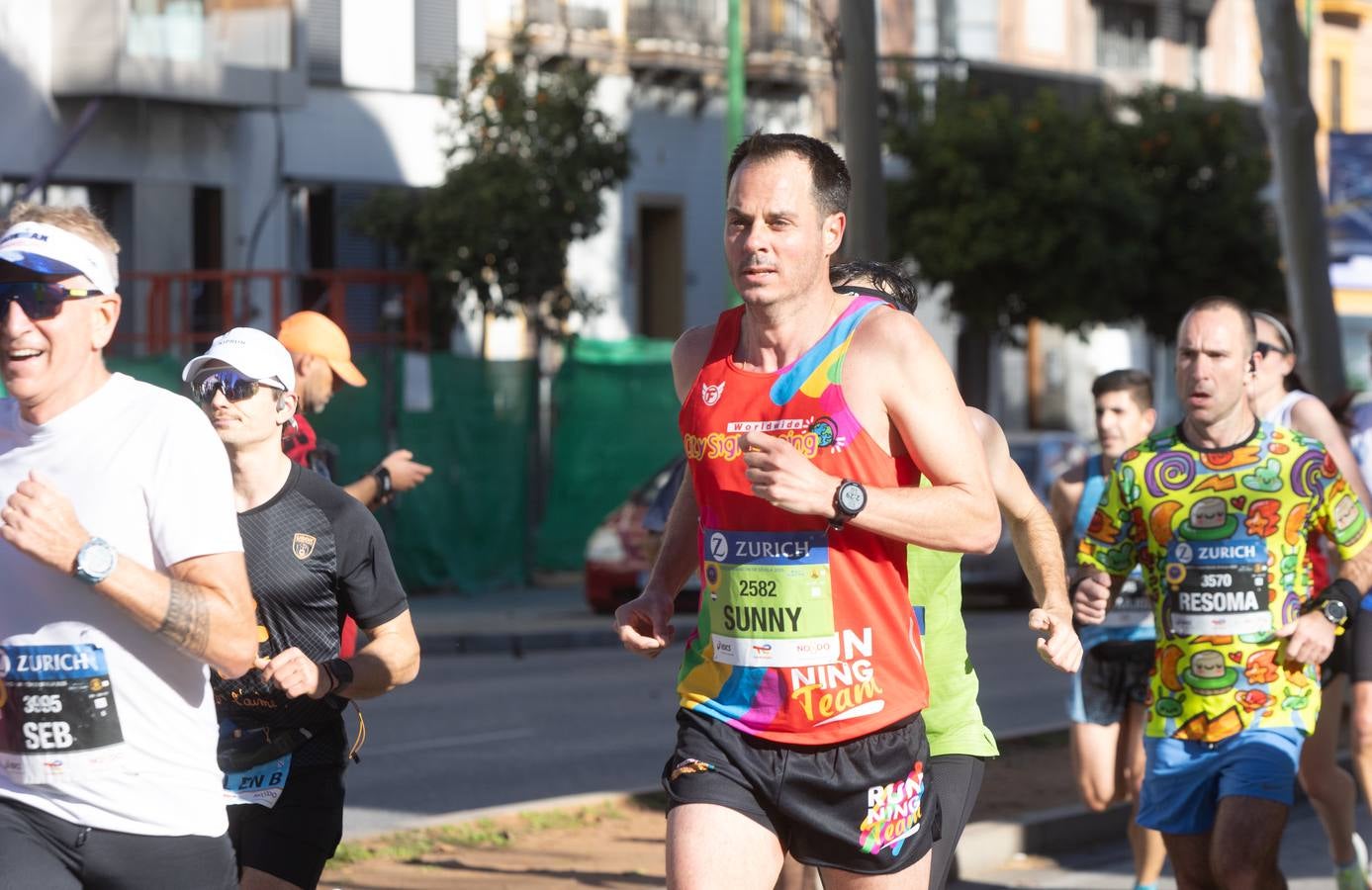 La maratón recorrió alguno de los principales barrios de la capital hispalense