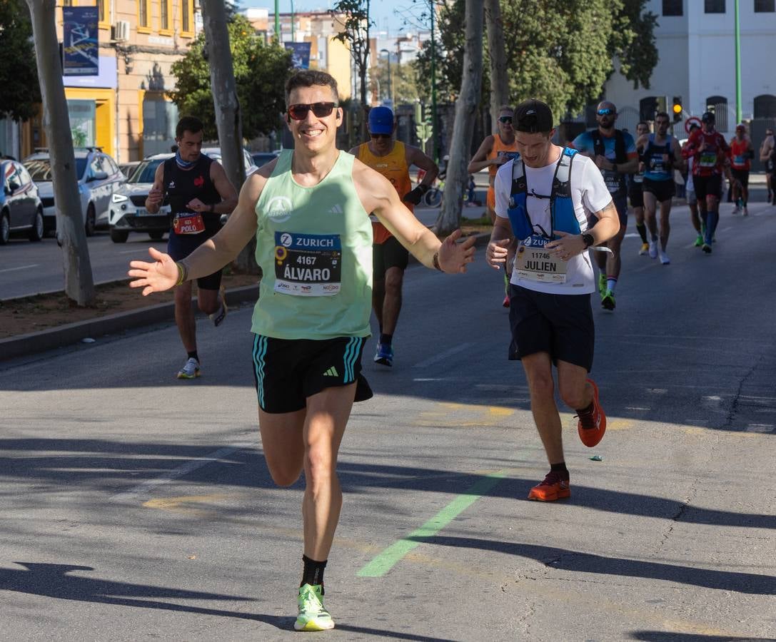 La fiesta del deporte recorrió las calles de Sevilla con la maratón 