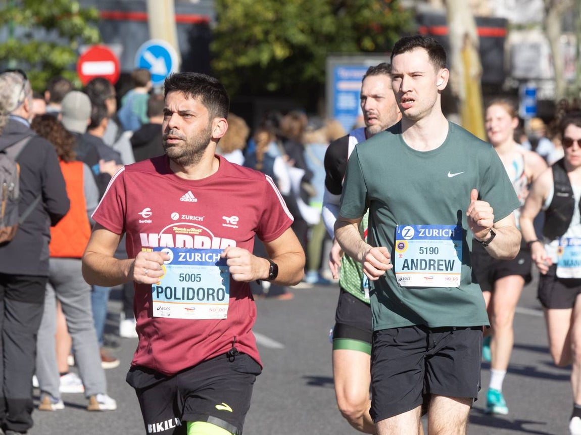 La fiesta del deporte recorrió las calles de Sevilla con la maratón 