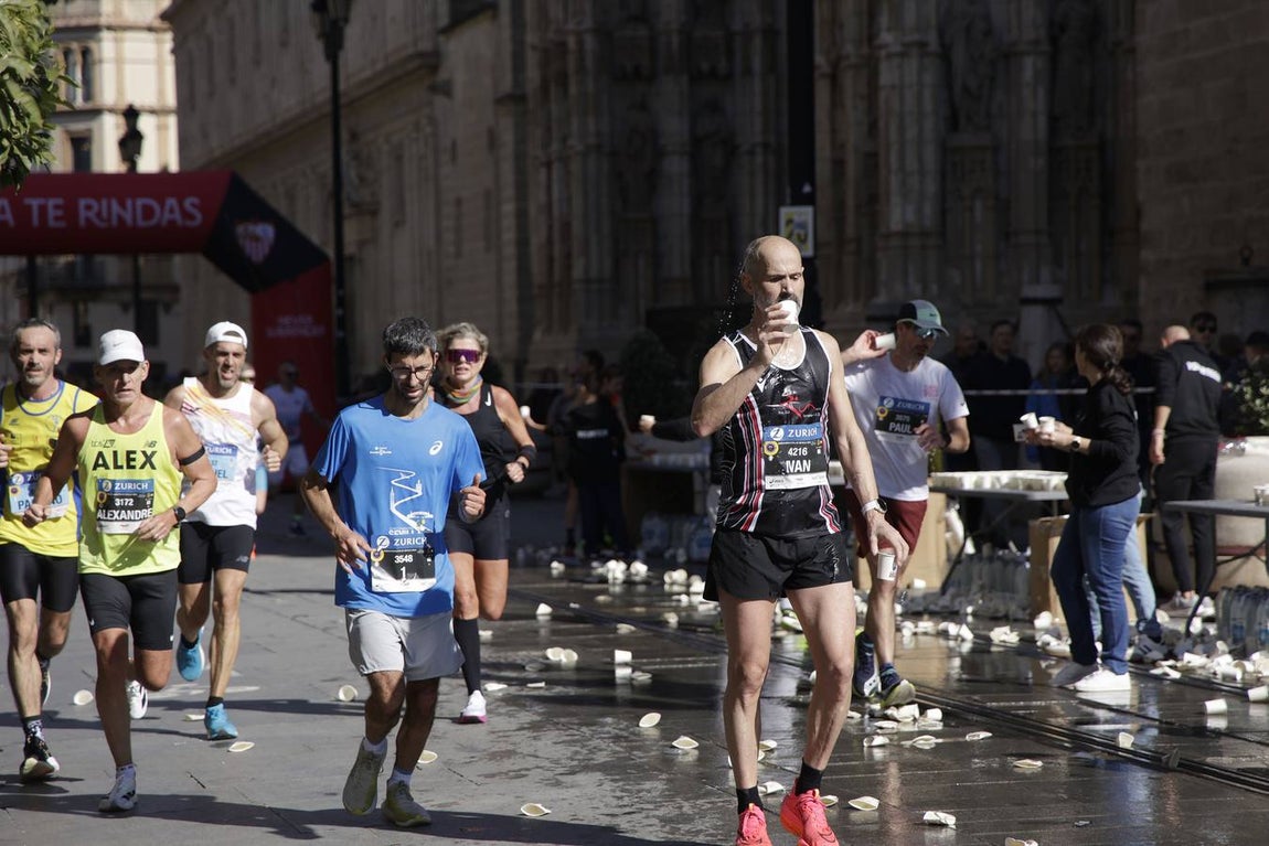 La carrera sevillana ha pasado por lugar emblemáticos de la ciudad como la Torre del Oro o la Plaza de España