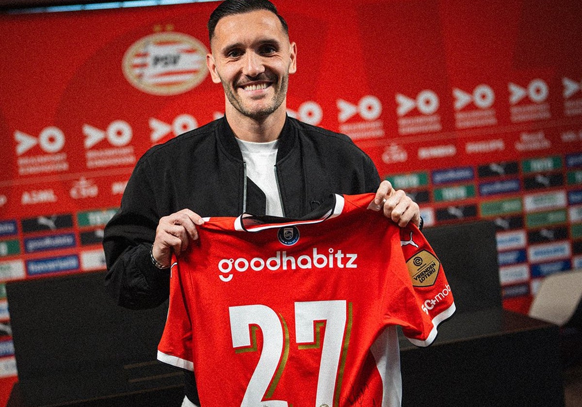 Lucas Pérez, en su presentación como jugador del PSV