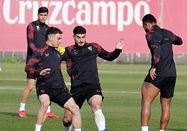 Alineaciones del Rayo Vallecano - Sevilla de LaLiga EA Sports 2024-2025: onces y banquillo de suplentes