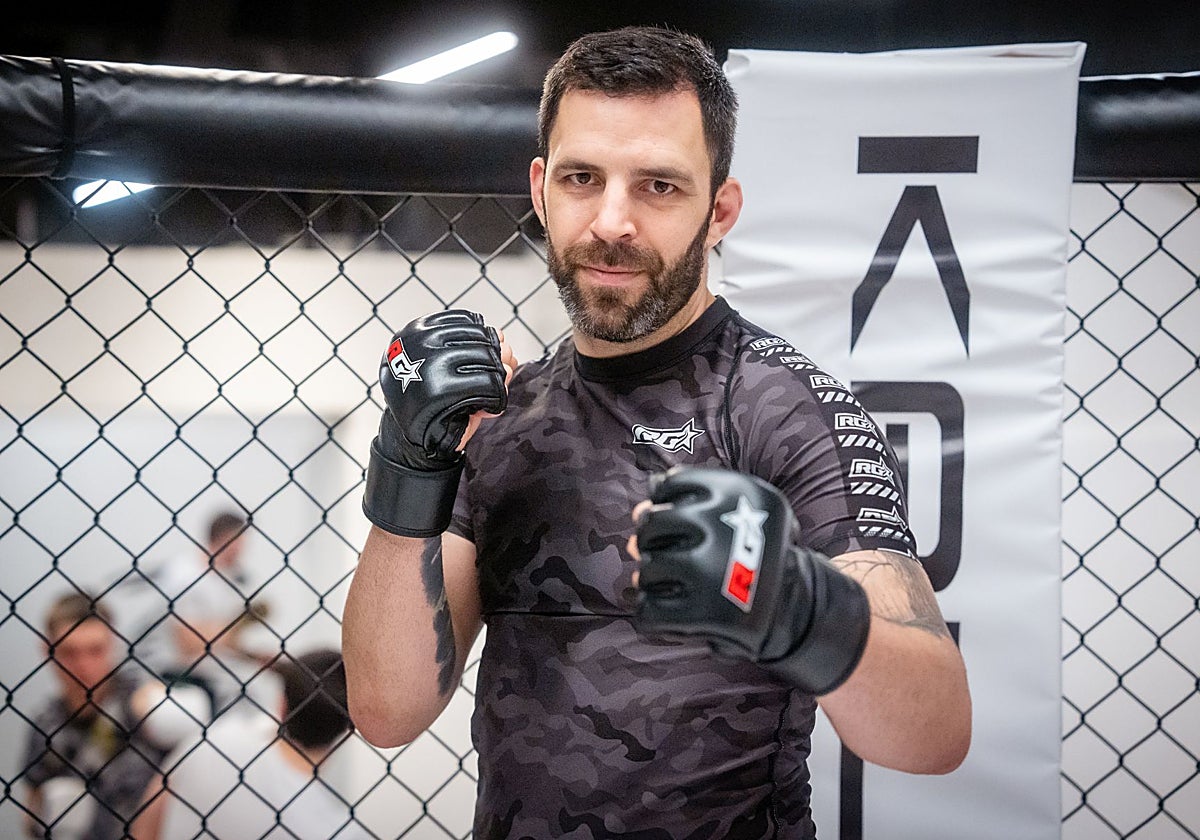 César Alonso, entrenador de artes marciales mixtas