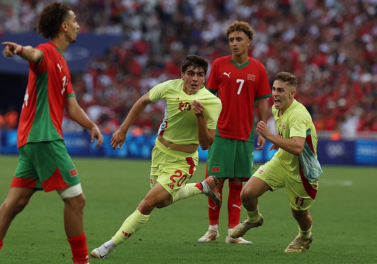 Juanlu celebra el gol a Marruecos (2-1) que mete a España en la final de los Juegos Olímpicos de París