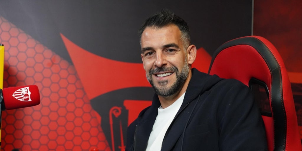 Negredo: «La afición del Sevilla es lo mejor que yo he vivido en un campo de fútbol»