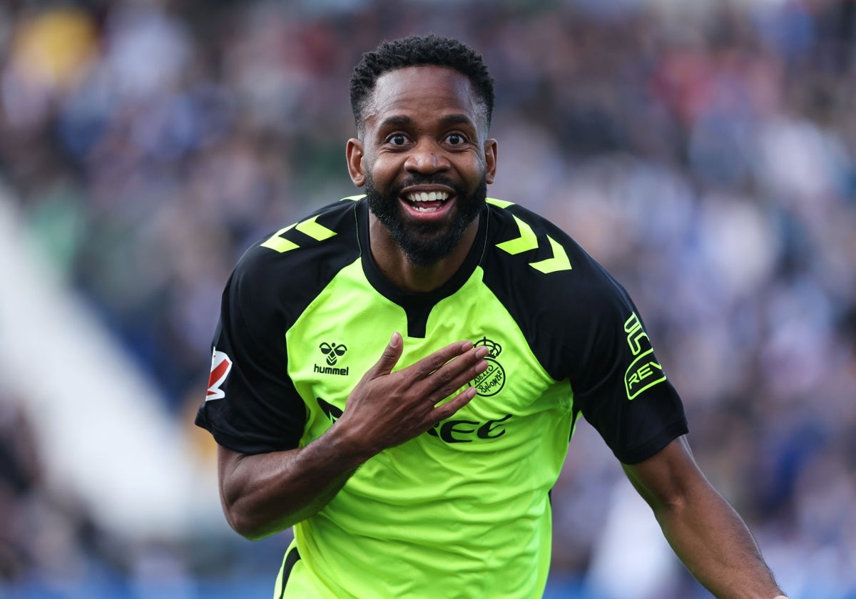 Bakambu celebra el gol marcado en el Leganés-Betis