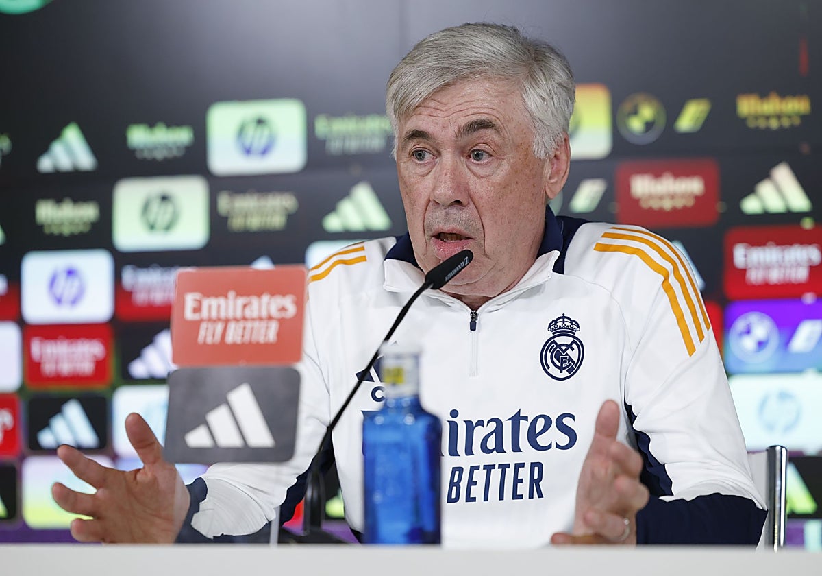 Carlo Ancelotti, en la sala de prensa de Valdebebas