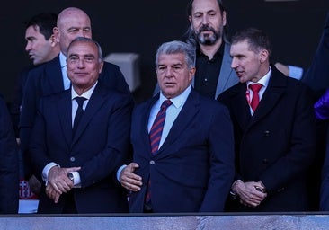 LaLiga baja el límite salarial al Barça: no podrá inscribir a Olmo y Pau Víctor