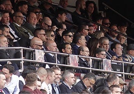 Directivos sevillistas, increpados tras en el Sevilla - Atlético