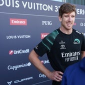 Peter Burling en la zona mixta de la 37 Copa América de Barcelona