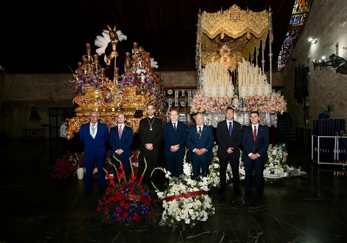 Ofrenda floral del Sevilla FC a la Hermandad de San Pablo