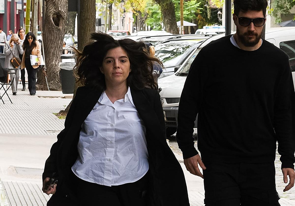 La hija de Diego Armando Maradona, Dalma Maradona a su llegada a la vista del juicio por la muerte de su padre