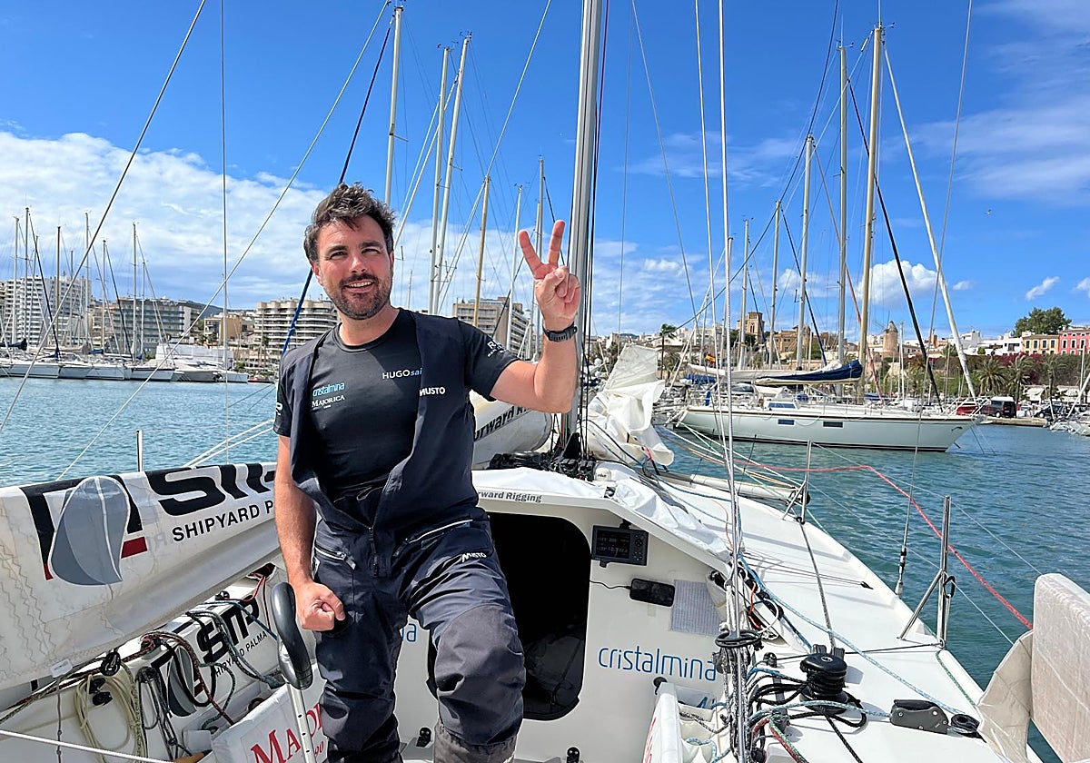 El navegante mallorquín Hugo Ramón antes de partir del RCN Palma