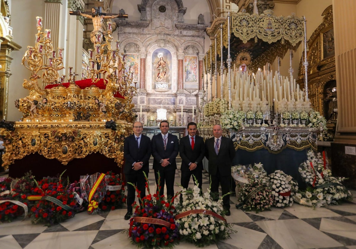 Floral offering of Sevilla to the holders of the Brotherhood of Thirst