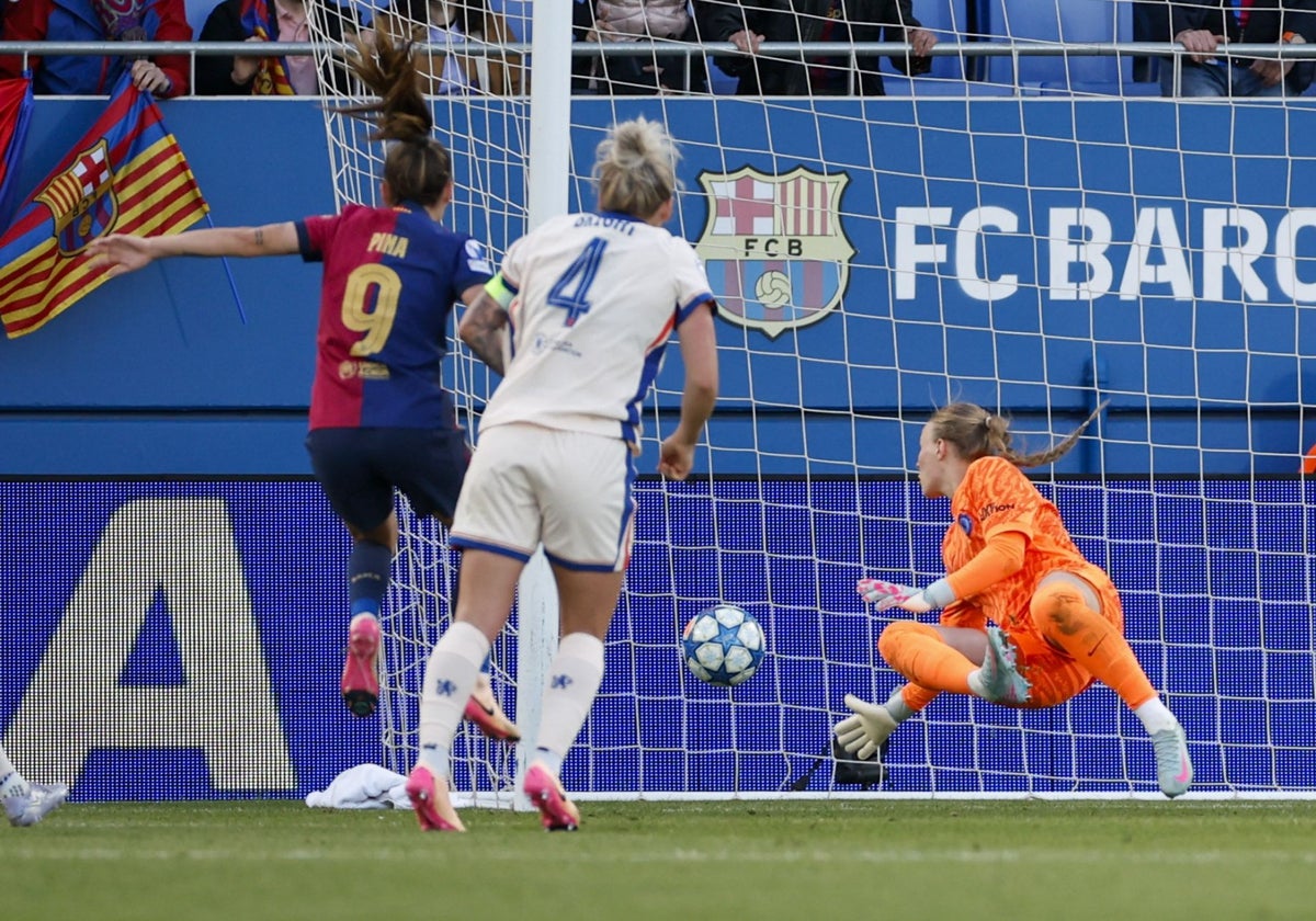 Gol de Pina ante el Chelsea