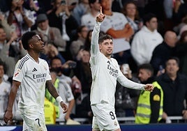 Valverde mantiene al Real Madrid en la pelea por la Liga