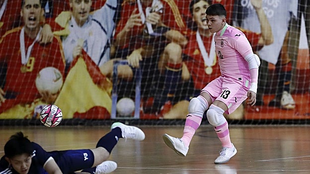 Imagen después - Fernando Alcalá, con la selección sub17 y con la selección sub19
