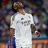 Archivada la denuncia contra dos aficionados del Barça por insultos racistas a Vinicius