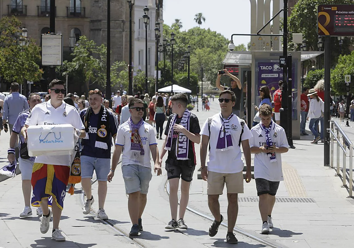 Fan Zone del Barcelona y el Madrid para la Copa del Rey en Sevilla 2025 ...