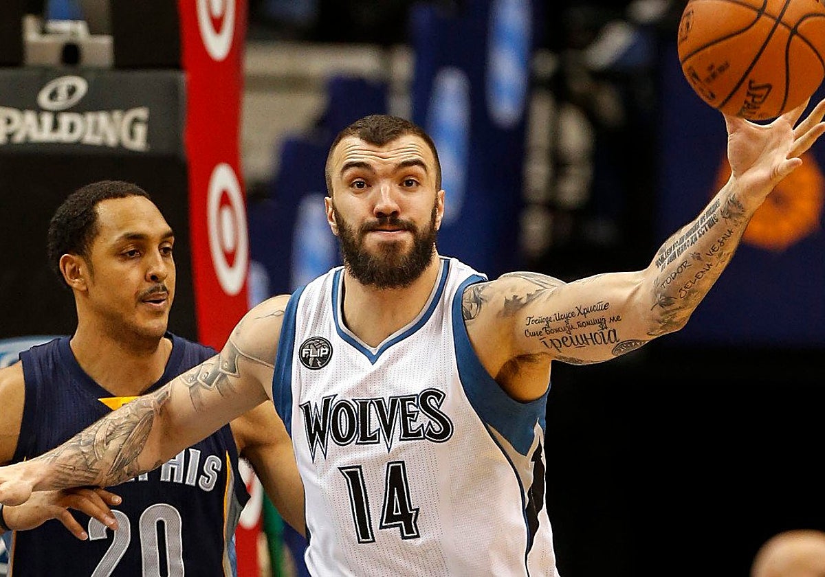 Pekovic, durante su estancia en los Minnesota Timberwolves