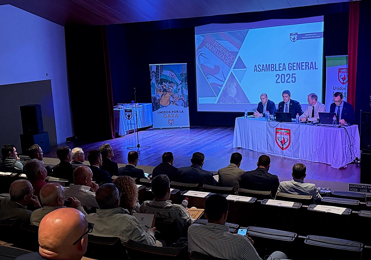 Imagen de la Asamblea General Ordinaria celebrada por la Federación Andaluza de Caza
