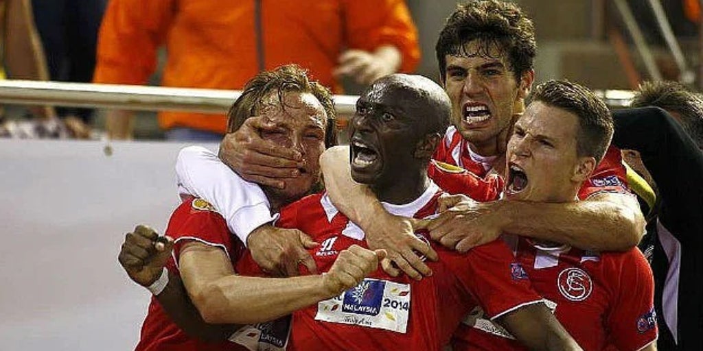La UEFA y el Sevilla FC rememoran los 11 años de un testarazo épico: el de Mbia al Valencia