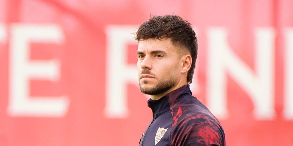 Álvaro Fernández renueva con el Sevilla FC otro año
