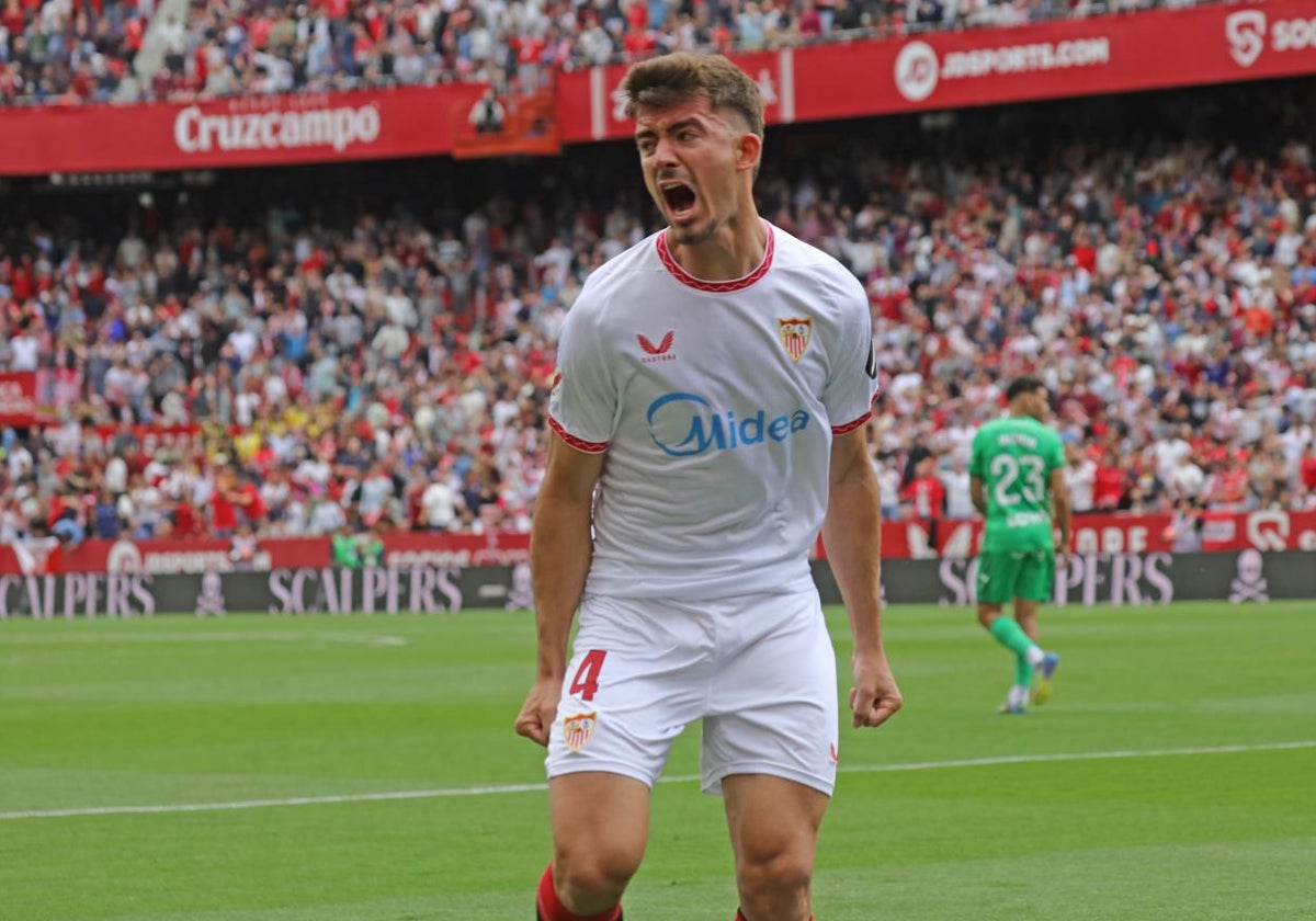 Kike Salas celebra su tanto en el Sánchez-Pizjuán ante el Leganés