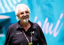 Flavio Briatore vuelve a ser el jefe, con Colapinto en la recámara