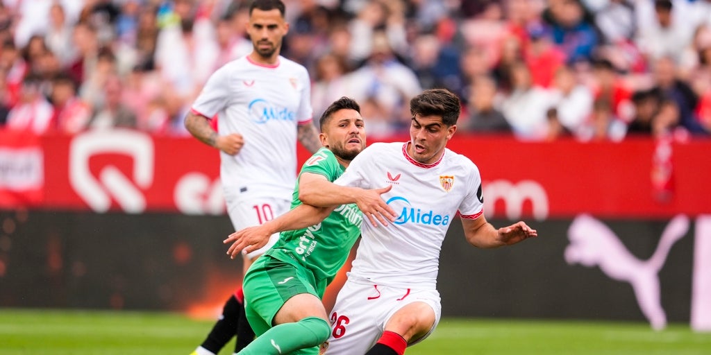 Juanlu: «Me he criado en un Sevilla campeón, esta situación duele y tenemos que demostrar que nos importa de verdad»