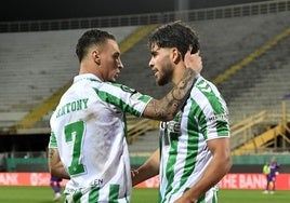 El gol decisivo de Abde que puso el 2-2 en el Fiorentina - Betis