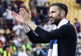 El Bayer se vuelve loco por Cesc y Fábregas se lo piensa