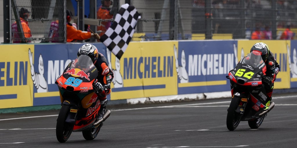 Rueda se lleva en Le Mans una titánica batalla con Muñoz y Kelso
