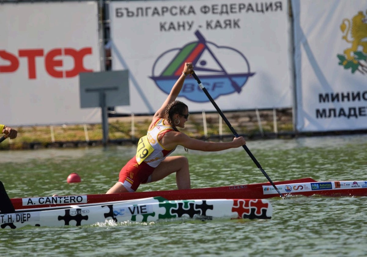Ana Cantero, compitiendo en el Mundial sub 23 de 2024