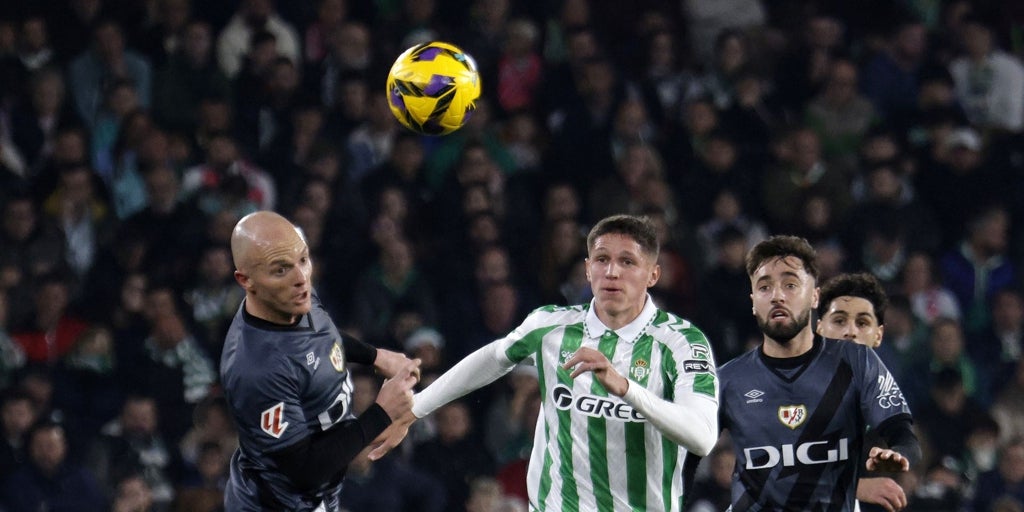 Dónde ver Rayo - Betis: canal de TV y streaming online del partido de LaLiga EA Sports 2024-2025