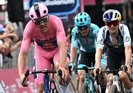 Mads Pedersen, tres victorias en cinco días de Giro de Italia