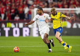 Las Palmas estudia denunciar al Sevilla FC por alineación indebida