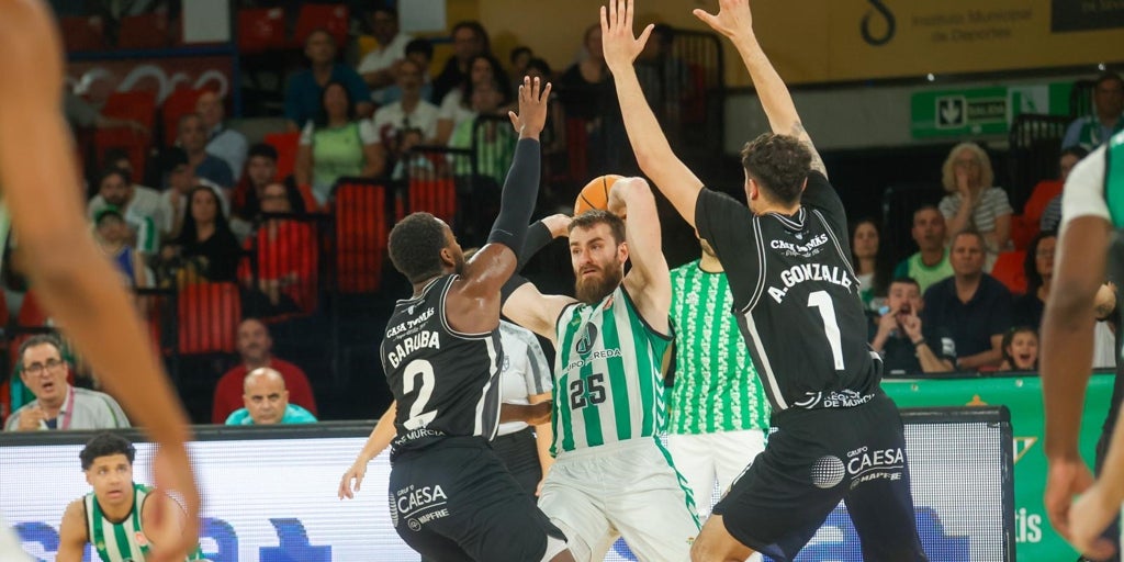 El Betis Baloncesto se escapa en la prórroga de una pesadilla (95-94)