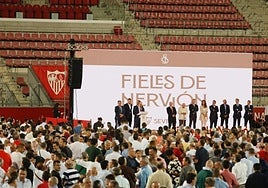 Un grupo de sevillistas registra la marca 'Fieles de Nervión'